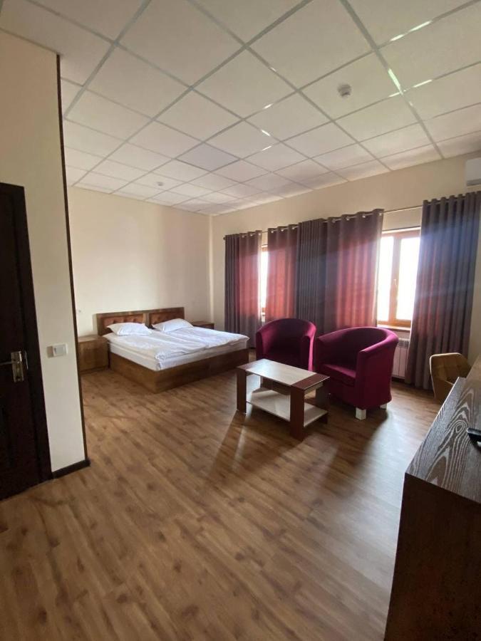 Uzumfermer Hotel & Winery Ташкент Экстерьер фото